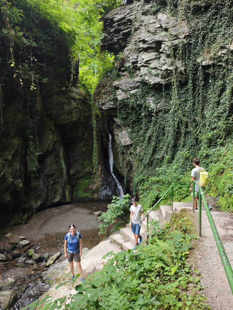 Bernkastel Kues Wasserfall - nahe der historischen Altstadt